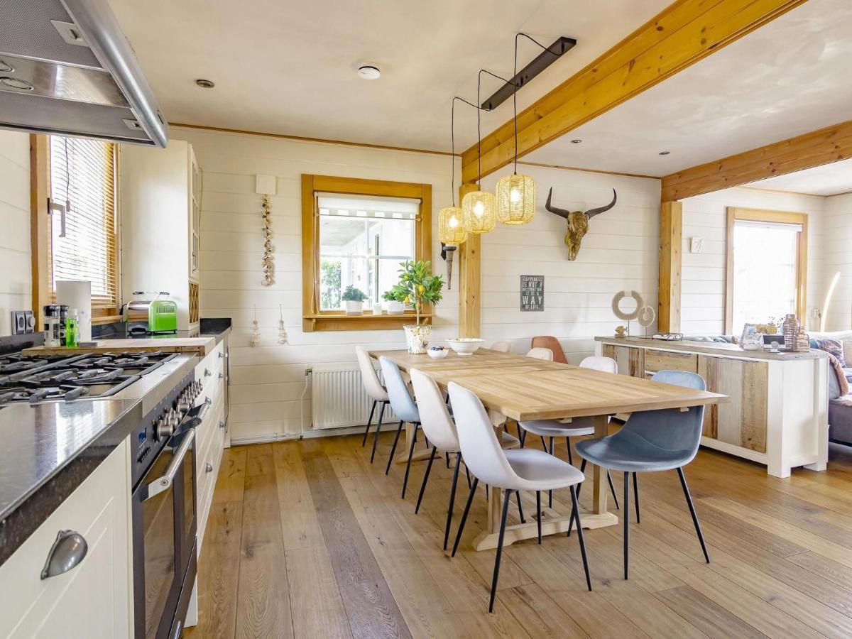 Beautiful Holiday Home With Private Terrace Kropswolde 外观 照片