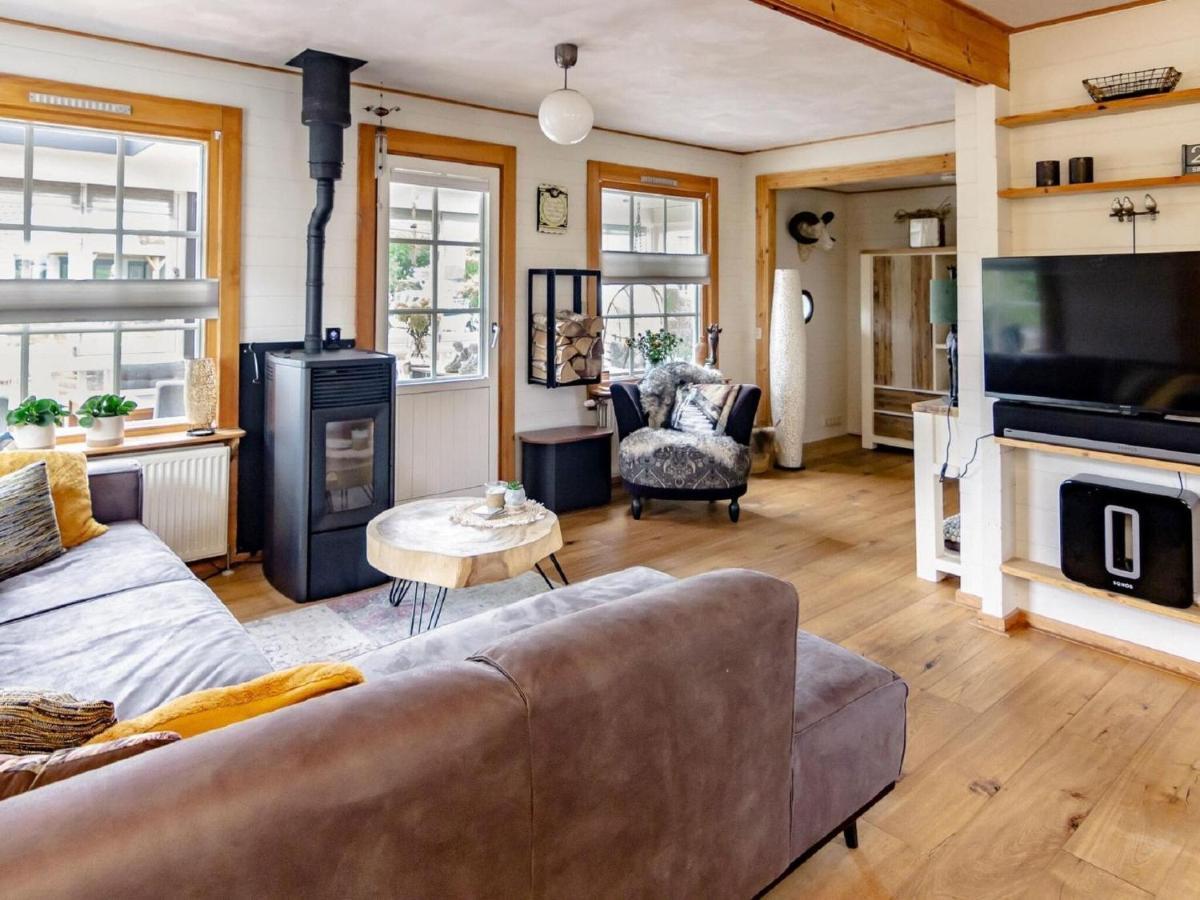 Beautiful Holiday Home With Private Terrace Kropswolde 外观 照片